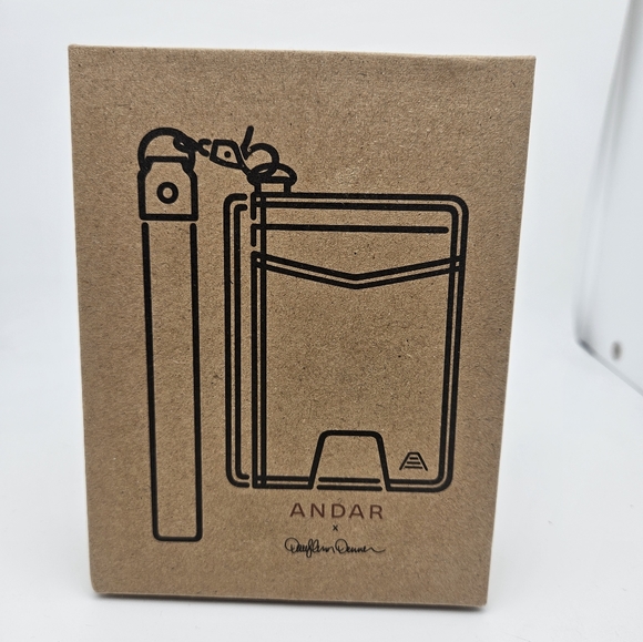 ANDAR Denner Wallet x DarylAnn Denner Olive Color - Picture 2 of 4